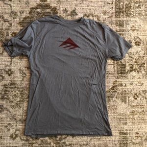 Emerica skateboarding T-shirt XL